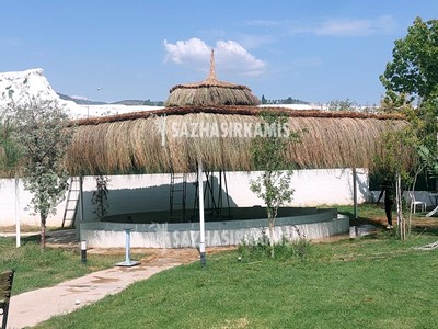 Bali Evi ve Hasır Kamelya
